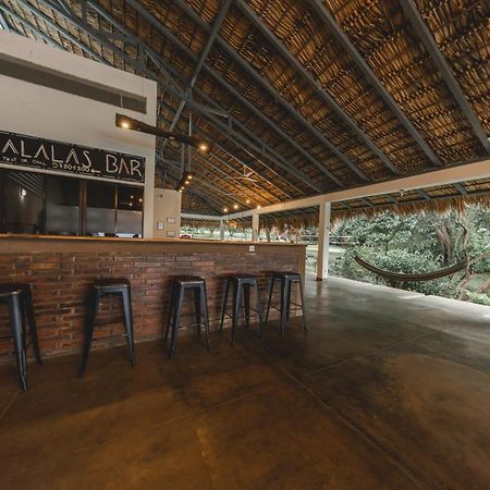 Calalas Lodge Nindiri Ngoại thất bức ảnh
