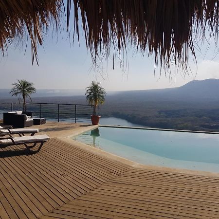 Calalas Lodge Nindiri Ngoại thất bức ảnh